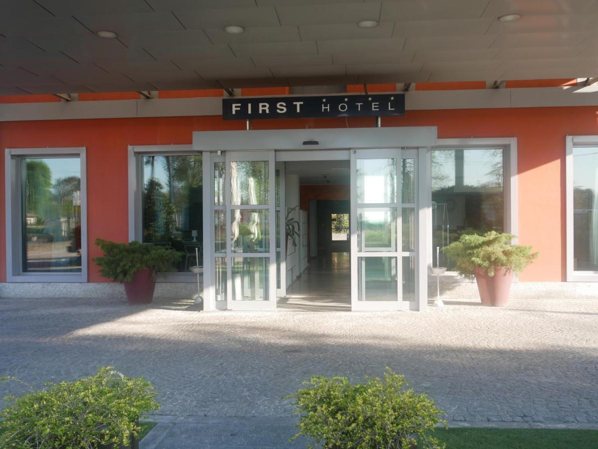 First Hotel Malpensa Case Nuove  Exterior foto